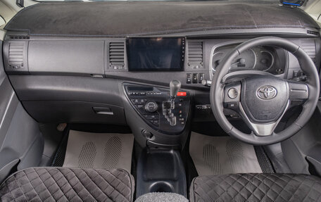 Toyota ISis I, 2014 год, 1 629 000 рублей, 10 фотография