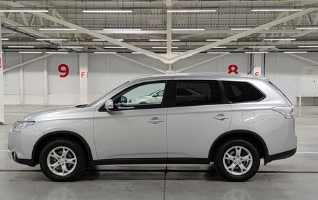Mitsubishi Outlander III рестайлинг 3, 2014 год, 1 619 000 рублей, 8 фотография