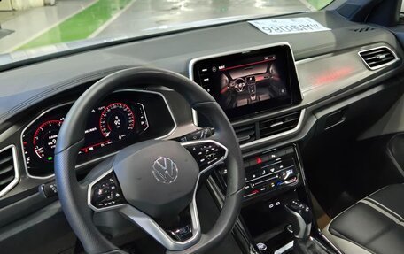 Volkswagen T-Roc I, 2023 год, 1 385 000 рублей, 11 фотография