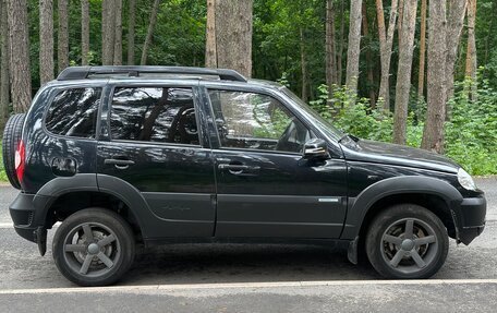 Chevrolet Niva I рестайлинг, 2011 год, 360 000 рублей, 3 фотография
