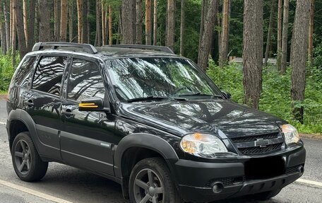 Chevrolet Niva I рестайлинг, 2011 год, 360 000 рублей, 2 фотография