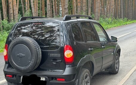 Chevrolet Niva I рестайлинг, 2011 год, 360 000 рублей, 4 фотография