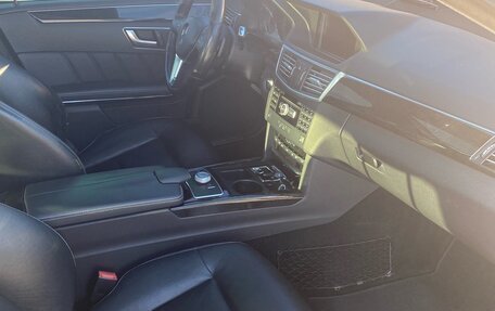 Mercedes-Benz E-Класс, 2012 год, 1 599 000 рублей, 14 фотография