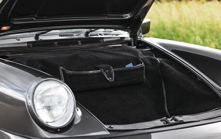 Porsche 911, 1991 год, 11 700 000 рублей, 14 фотография