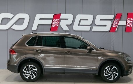 Volkswagen Tiguan II, 2018 год, 2 490 000 рублей, 5 фотография