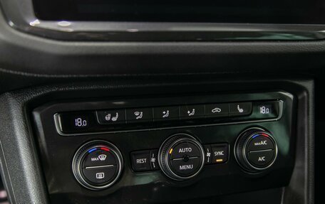 Volkswagen Tiguan II, 2018 год, 2 490 000 рублей, 22 фотография
