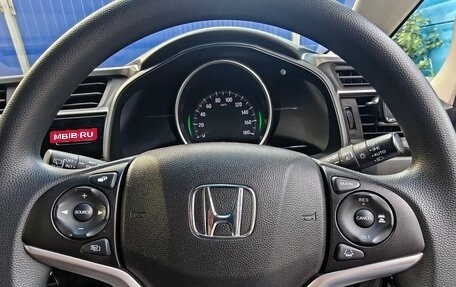 Honda Fit III, 2019 год, 1 250 000 рублей, 20 фотография