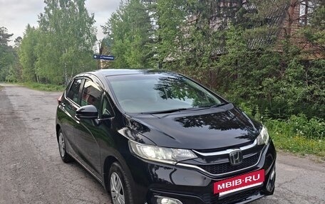 Honda Fit III, 2019 год, 1 250 000 рублей, 14 фотография