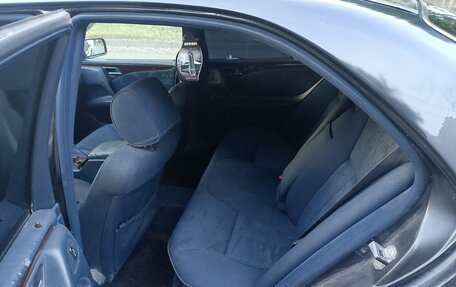 Mercedes-Benz E-Класс, 1996 год, 235 000 рублей, 9 фотография