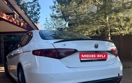 Alfa Romeo Giulia II, 2017 год, 2 350 000 рублей, 4 фотография