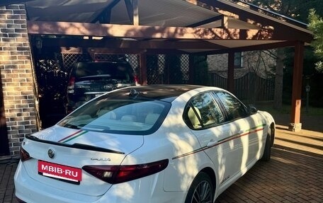 Alfa Romeo Giulia II, 2017 год, 2 350 000 рублей, 6 фотография