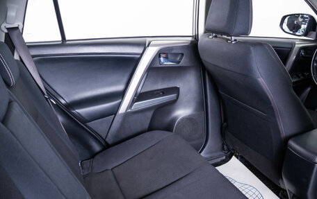 Toyota RAV4, 2017 год, 2 149 000 рублей, 10 фотография