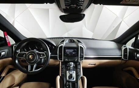 Porsche Cayenne III, 2018 год, 4 297 000 рублей, 14 фотография