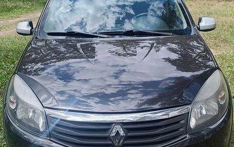 Renault Sandero I, 2013 год, 580 000 рублей, 1 фотография