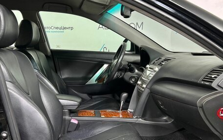 Toyota Camry, 2011 год, 997 000 рублей, 11 фотография
