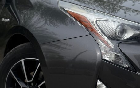 Toyota Prius IV XW50, 2016 год, 1 550 000 рублей, 3 фотография