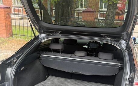 Toyota Prius IV XW50, 2016 год, 1 550 000 рублей, 11 фотография