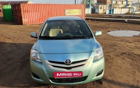 Toyota Yaris III рестайлинг, 2006 год, 560 000 рублей, 5 фотография