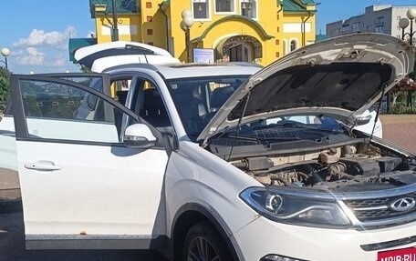 Chery Tiggo 5 I рестайлинг, 2017 год, 900 000 рублей, 3 фотография