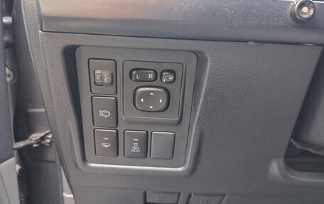 Toyota Land Cruiser Prado 150 рестайлинг 2, 2013 год, 2 600 000 рублей, 5 фотография