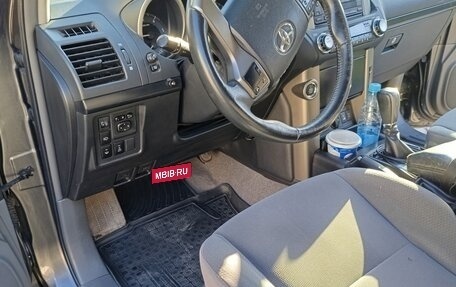 Toyota Land Cruiser Prado 150 рестайлинг 2, 2013 год, 2 600 000 рублей, 4 фотография