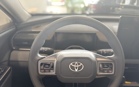 Toyota RAV4, 2026 год, 4 350 000 рублей, 13 фотография