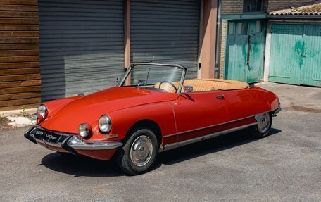 Citroen DS i рестайлинг 2, 1967 год, 23 000 000 рублей, 3 фотография