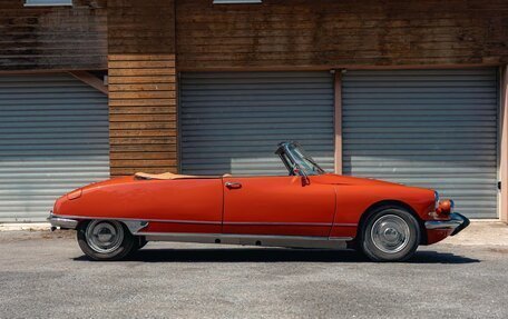 Citroen DS i рестайлинг 2, 1967 год, 23 000 000 рублей, 5 фотография