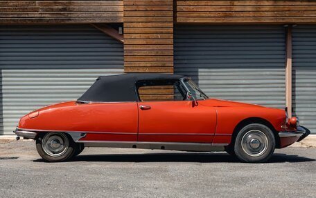 Citroen DS i рестайлинг 2, 1967 год, 23 000 000 рублей, 6 фотография