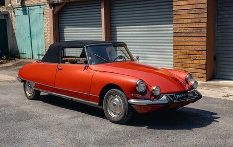 Citroen DS i рестайлинг 2, 1967 год, 23 000 000 рублей, 7 фотография