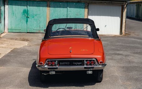 Citroen DS i рестайлинг 2, 1967 год, 23 000 000 рублей, 11 фотография