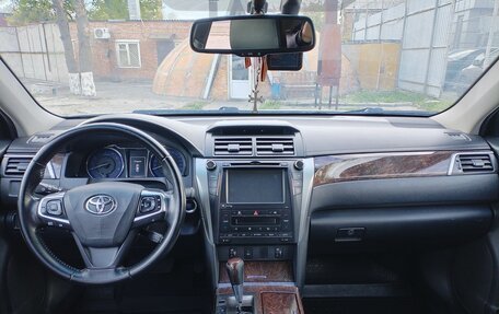 Toyota Camry, 2015 год, 2 050 000 рублей, 2 фотография