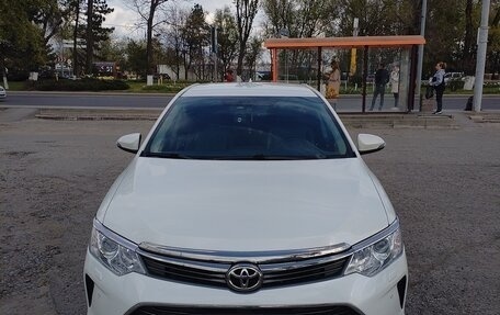 Toyota Camry, 2015 год, 2 050 000 рублей, 4 фотография