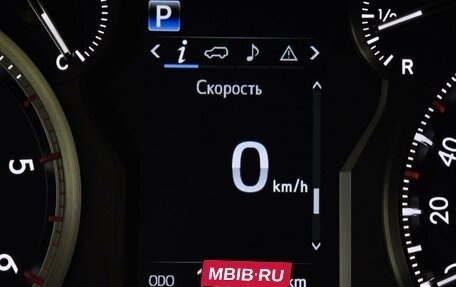 Toyota Land Cruiser Prado 150 рестайлинг 2, 2019 год, 5 200 000 рублей, 17 фотография
