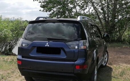 Mitsubishi Outlander III рестайлинг 3, 2008 год, 950 000 рублей, 4 фотография