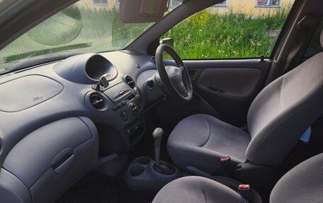 Toyota Platz, 1999 год, 340 000 рублей, 10 фотография