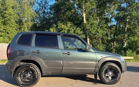Chevrolet Niva I рестайлинг, 2015 год, 705 000 рублей, 5 фотография