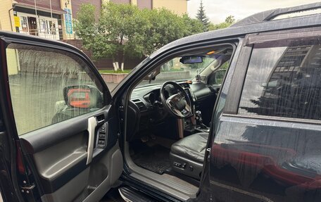 Toyota Land Cruiser Prado 150 рестайлинг 2, 2010 год, 2 990 000 рублей, 9 фотография