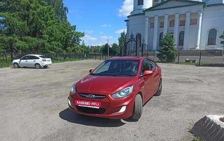 Hyundai Solaris II рестайлинг, 2011 год, 740 000 рублей, 8 фотография