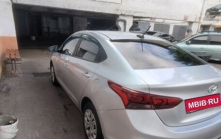 Hyundai Solaris II рестайлинг, 2018 год, 600 000 рублей, 7 фотография