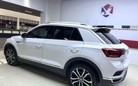 Volkswagen T-Roc I, 2021 год, 2 650 000 рублей, 6 фотография