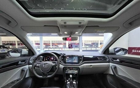 Volkswagen T-Roc I, 2021 год, 2 650 000 рублей, 10 фотография