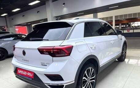 Volkswagen T-Roc I, 2021 год, 2 650 000 рублей, 5 фотография