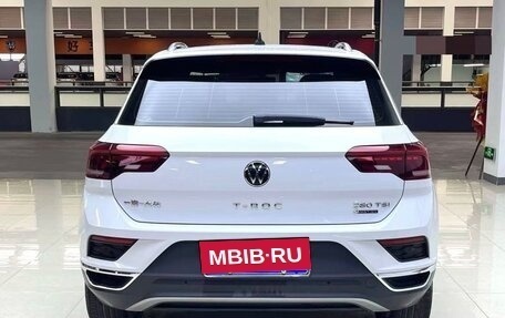 Volkswagen T-Roc I, 2021 год, 2 650 000 рублей, 7 фотография