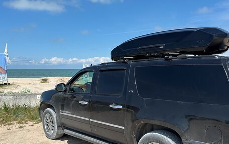 Chevrolet Suburban, 2009 год, 3 000 000 рублей, 2 фотография