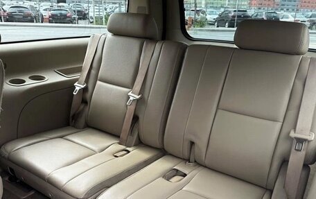 Chevrolet Suburban, 2009 год, 3 000 000 рублей, 5 фотография