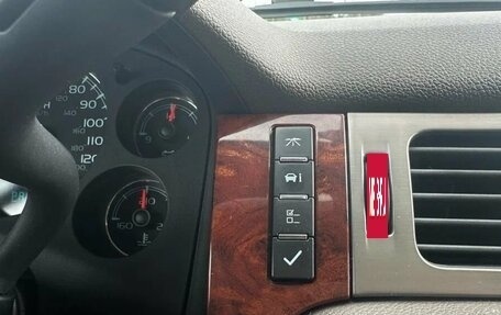 Chevrolet Suburban, 2009 год, 3 000 000 рублей, 10 фотография