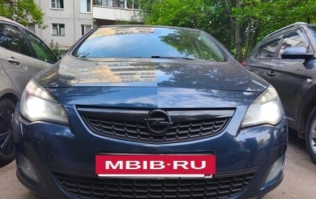 Opel Astra J, 2012 год, 750 000 рублей, 2 фотография