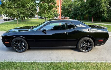 Dodge Challenger III рестайлинг 2, 2022 год, 4 699 999 рублей, 8 фотография