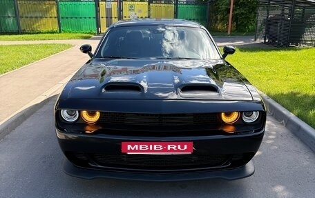 Dodge Challenger III рестайлинг 2, 2022 год, 4 699 999 рублей, 7 фотография